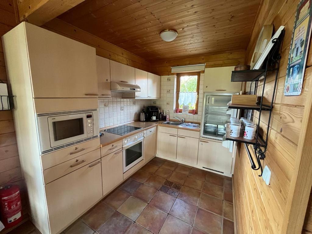 Js Feriendomizile Haus Sonnenschein Bettwaesche Handtuecher Inkl Hasselfelde Luaran gambar